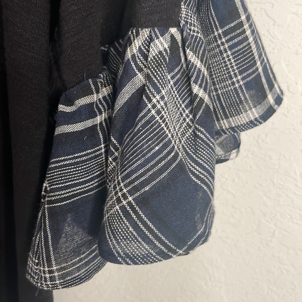 English Factory top with plaid ruffle sleeve - Picture 4 of 5